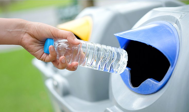 パートナー探しの困難を乗り越え本社オフィスで始まったペットボトルの水平リサイクル